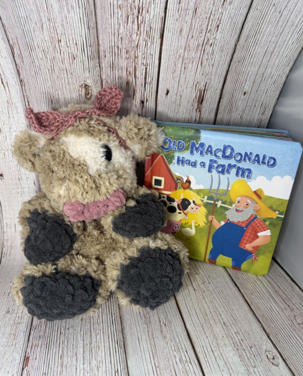 Harriet the Highland Buddy & A Book